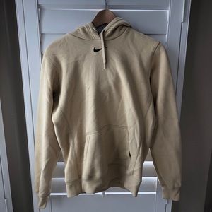 Women’s Nike sweatshirt